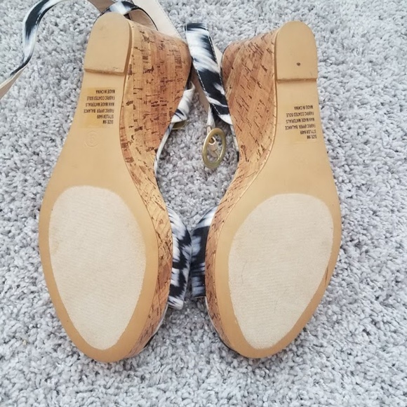 Black and white wedges - Picture 4 of 4